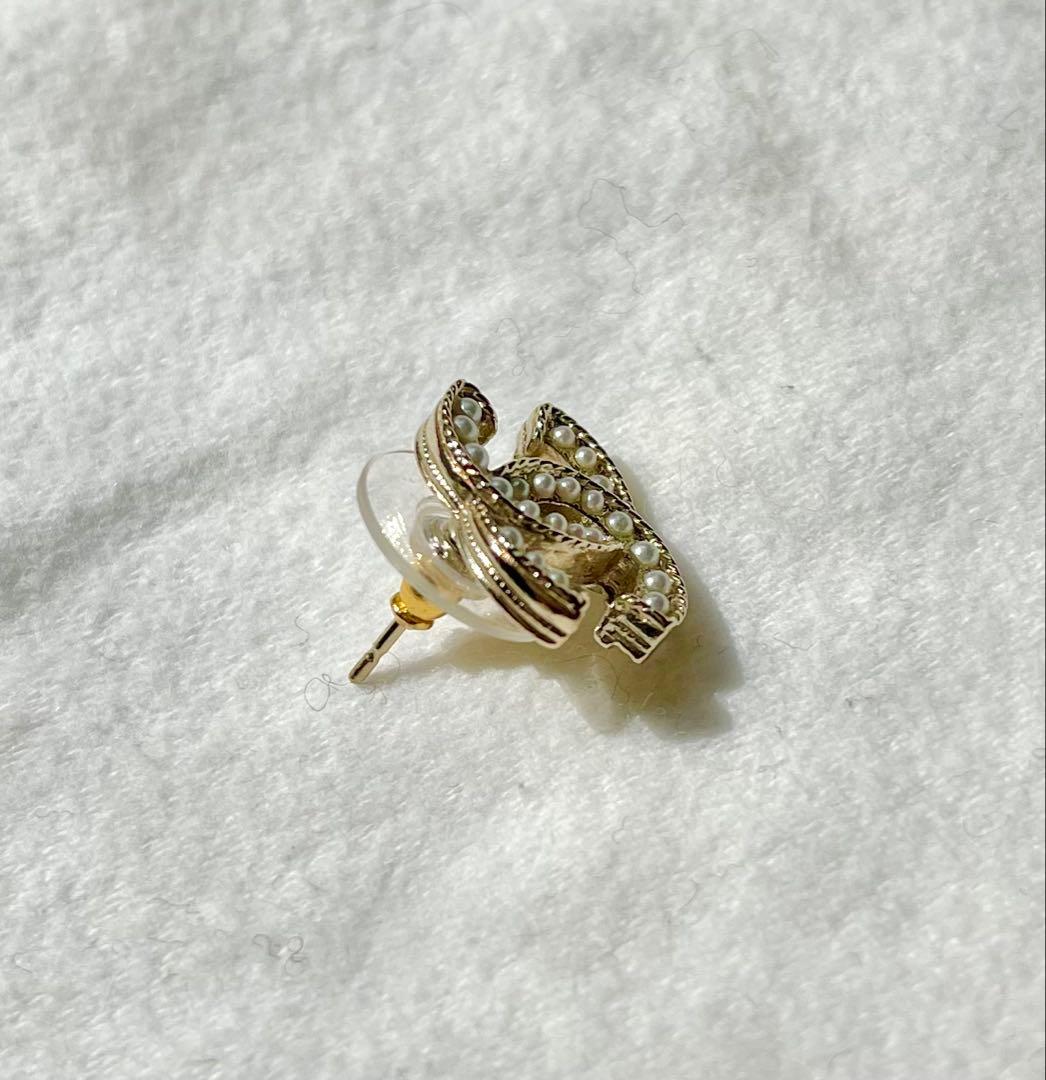 CHANEL パール装飾ロゴピアス 片耳用