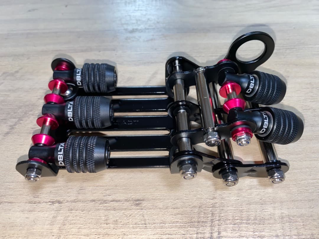 ビットホルダー5P付きベルトループ　ブラック×ピンク