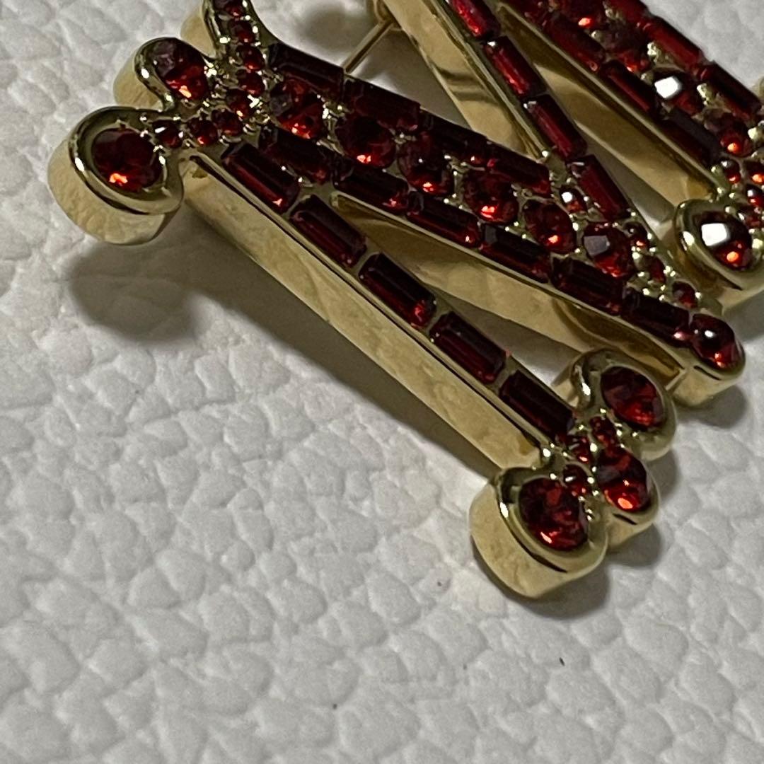 未使用保管品✨️ Max Mara 　BATH2 M字　ブローチ　クリスタル　赤色