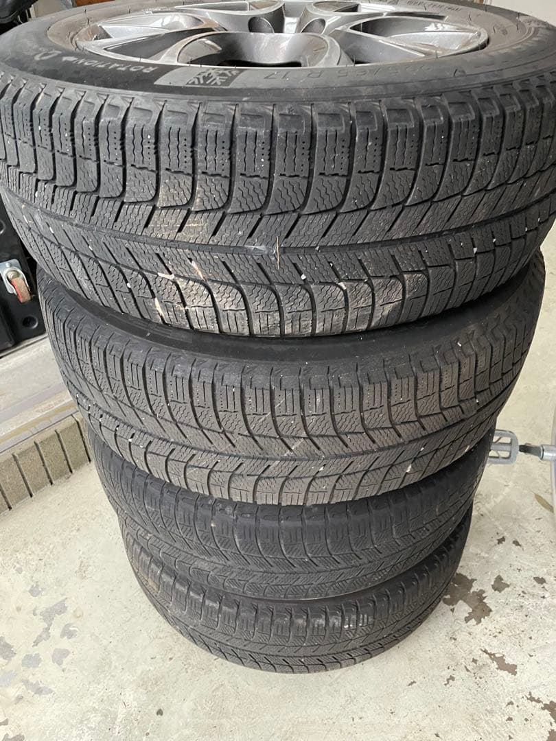 JEEPレネゲード チェロキー スタッドレス ホイール 4本雪道ジープ