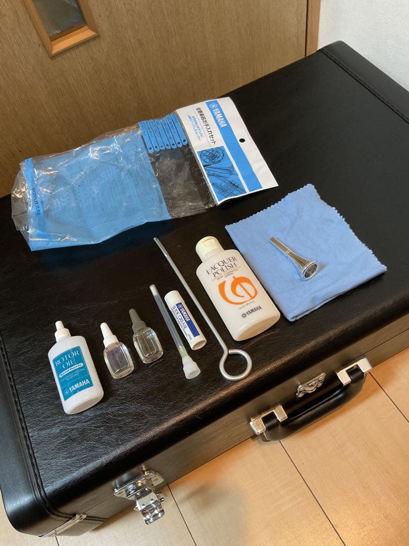 同時出品のYHR-567Dの付属品一式　マウスピース/ケースなど