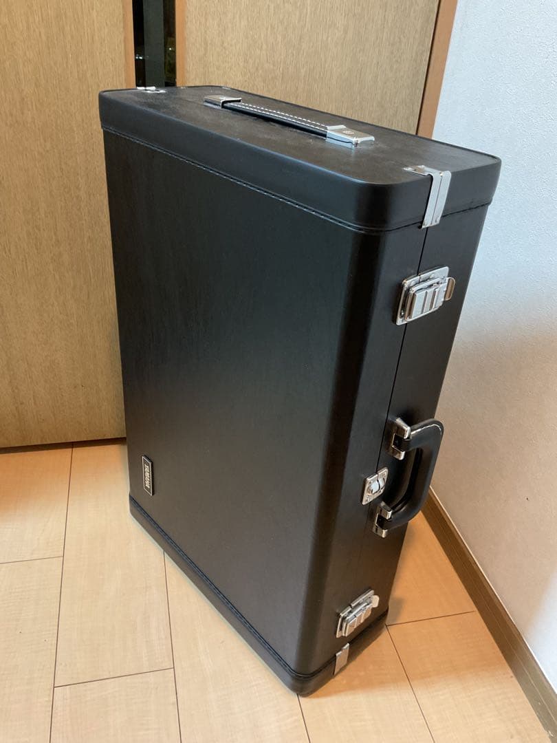 同時出品のYHR-567Dの付属品一式　マウスピース/ケースなど