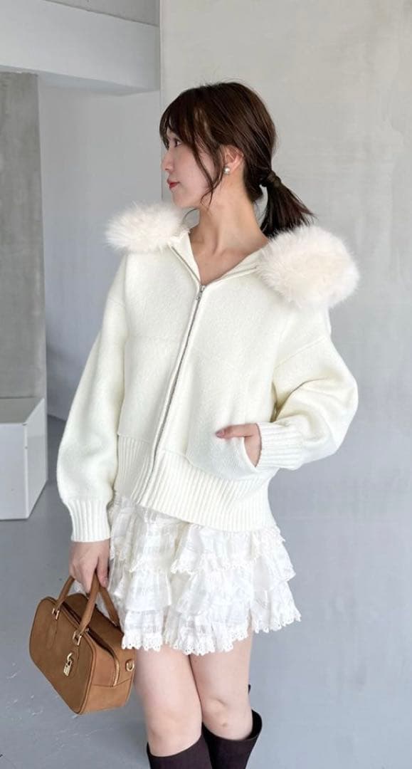 【USAGI ONLINE限定】ファーフードパーカー　IVR 1サイズ