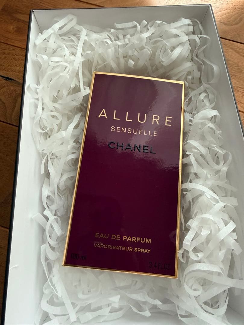 CHANEL香水　アリュール　センシュエル　オードゥ　パルファム　ヴァポリザター