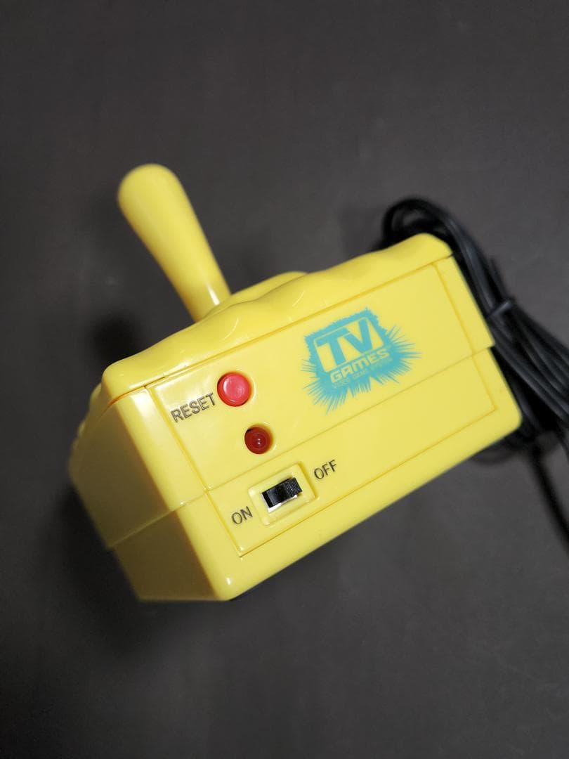 【未使用品】スポンジボブ　TVゲーム（外国製）レトロゲーム風