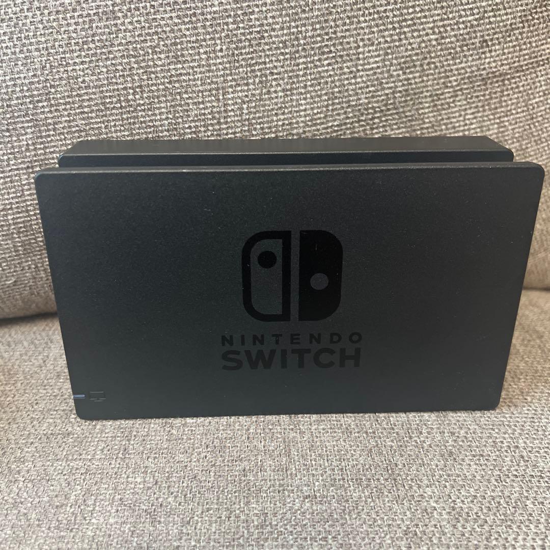 Nintendo Switch 本体　携帯ケース+フィルム付　美品