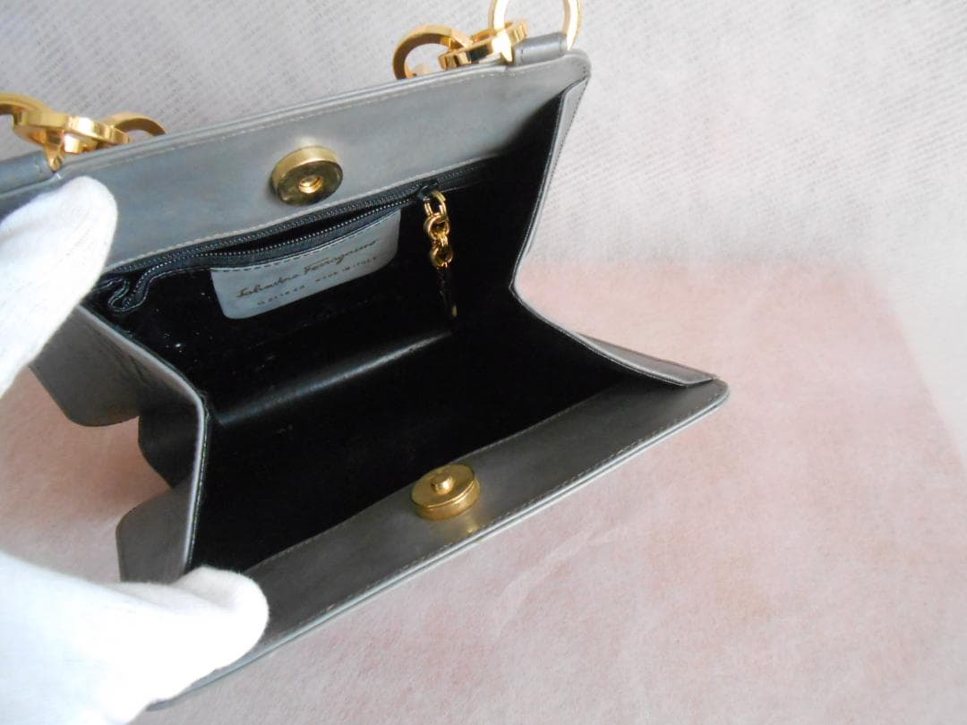 レア品 サルヴァトーレ フェラガモ ハンドバッグ パーティーバッグ レザー GY