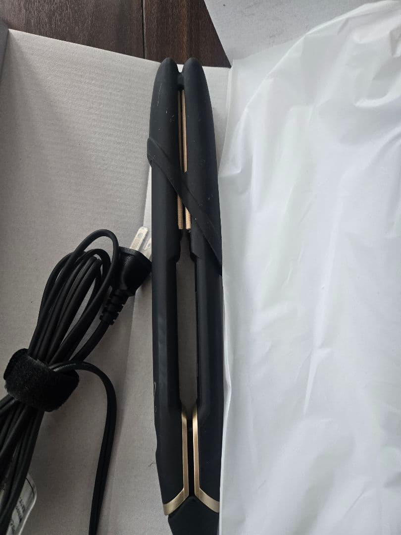 KINUJO ブラック ストレートヘアアイロン　ワールドワイドモデル