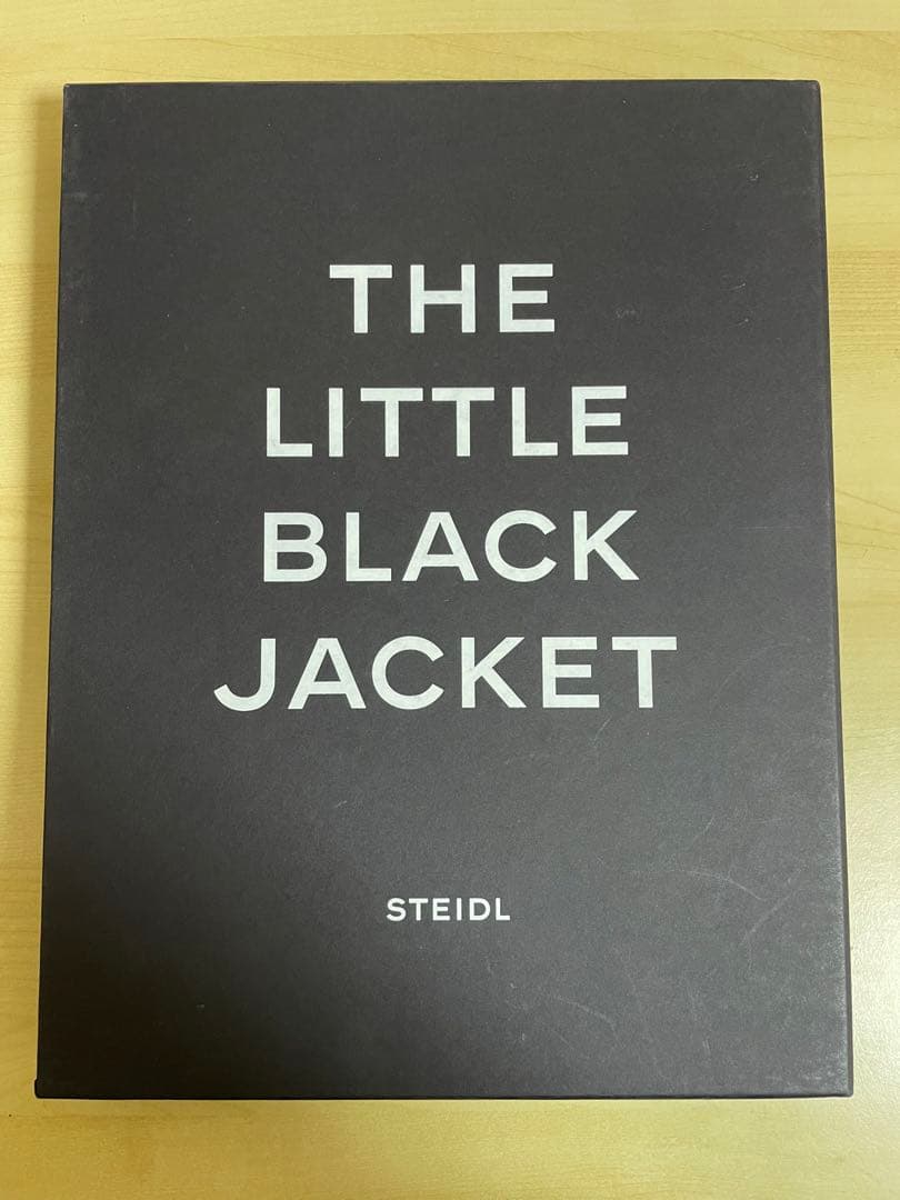 THE LITTLE BLACK JACKET 【CHANEL】