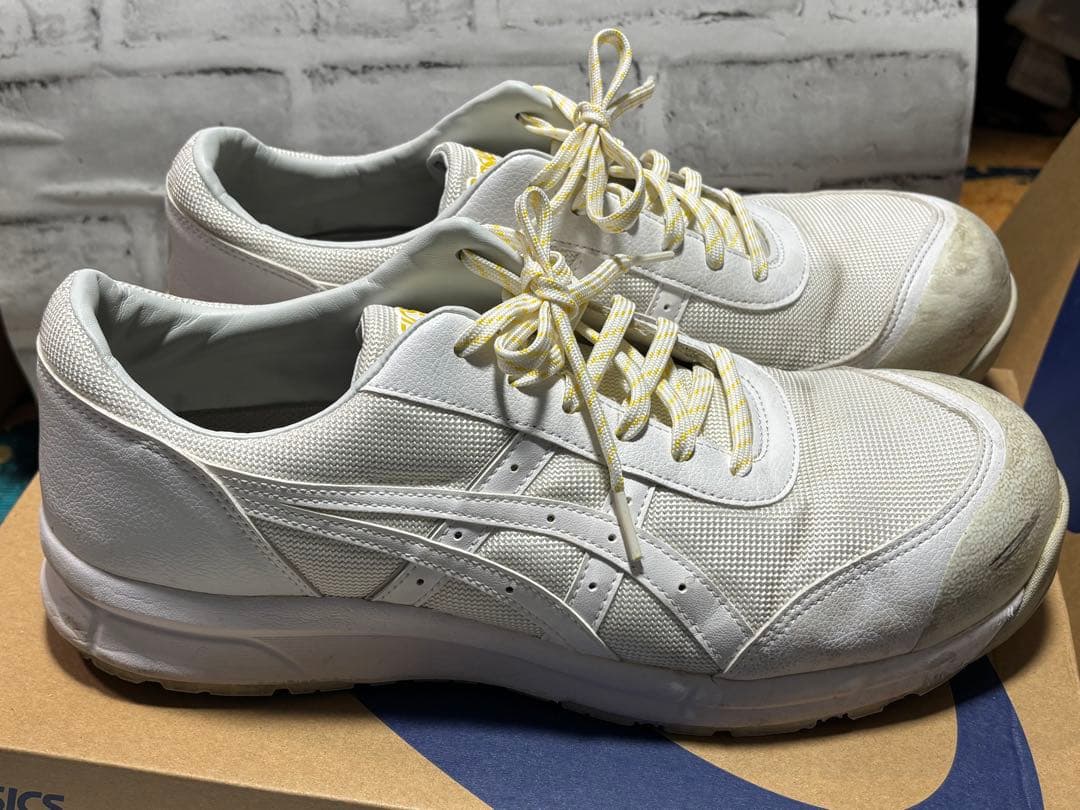 ASICS メッシュ静電安全靴 ホワイト