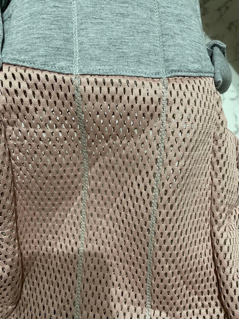 【美品・保証残1年・箱付き】BabyBjorn HARMONY ダスティピンク