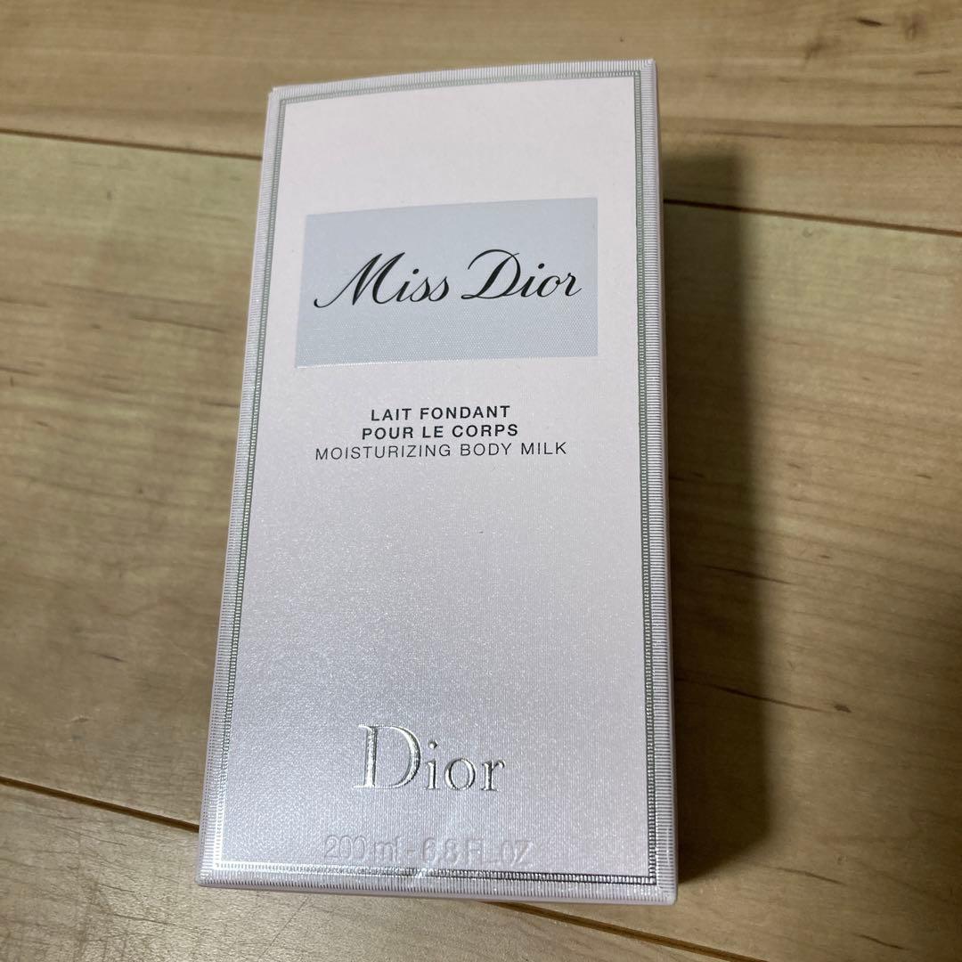 ミスディオール　ボディクリーム　新品未開封　クリーム