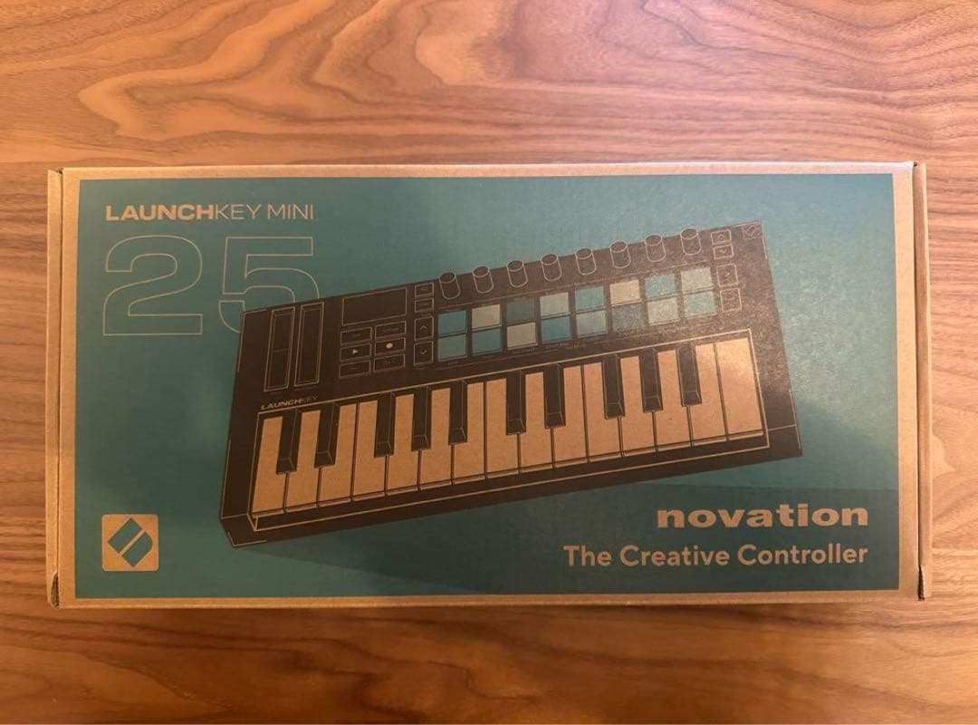 Novation Launchkey Mini 25 MK4 MIDIキーボード