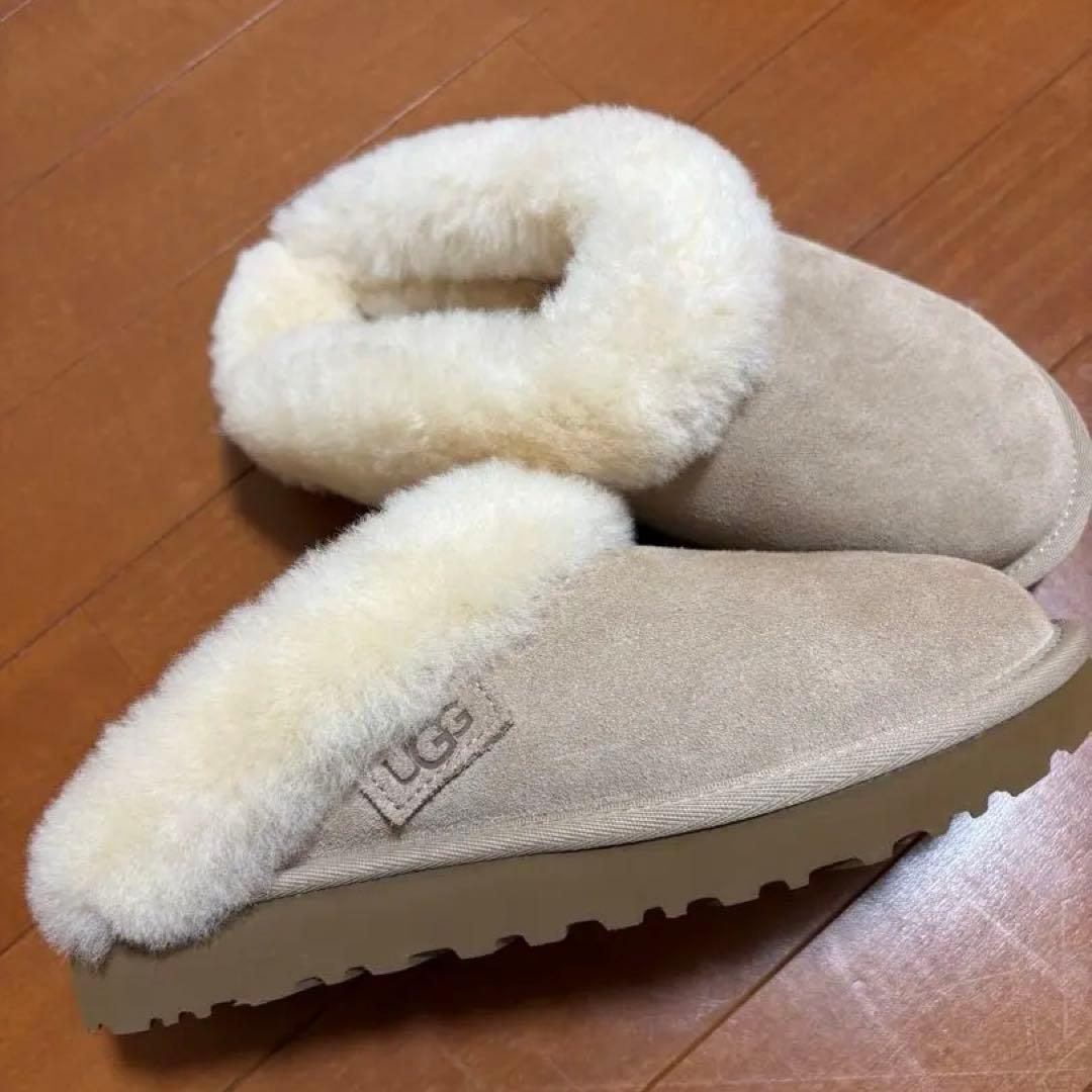 新品未使用　UGG ムートンブーツ
