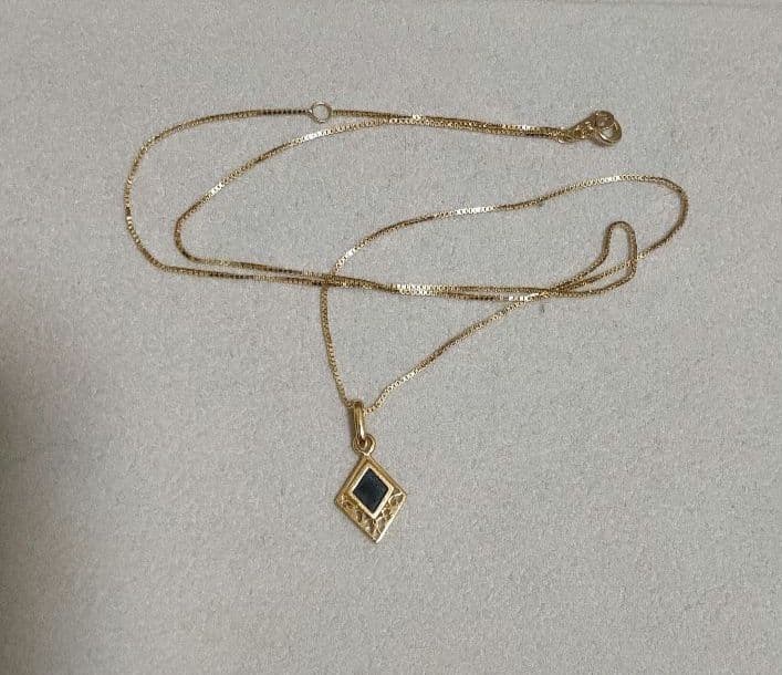 k18 ひし形 ネックレストップ オニキス