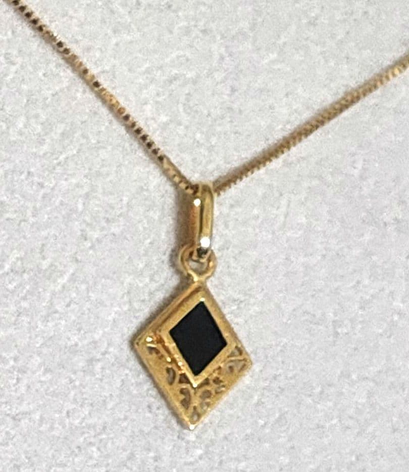 k18 ひし形 ネックレストップ オニキス