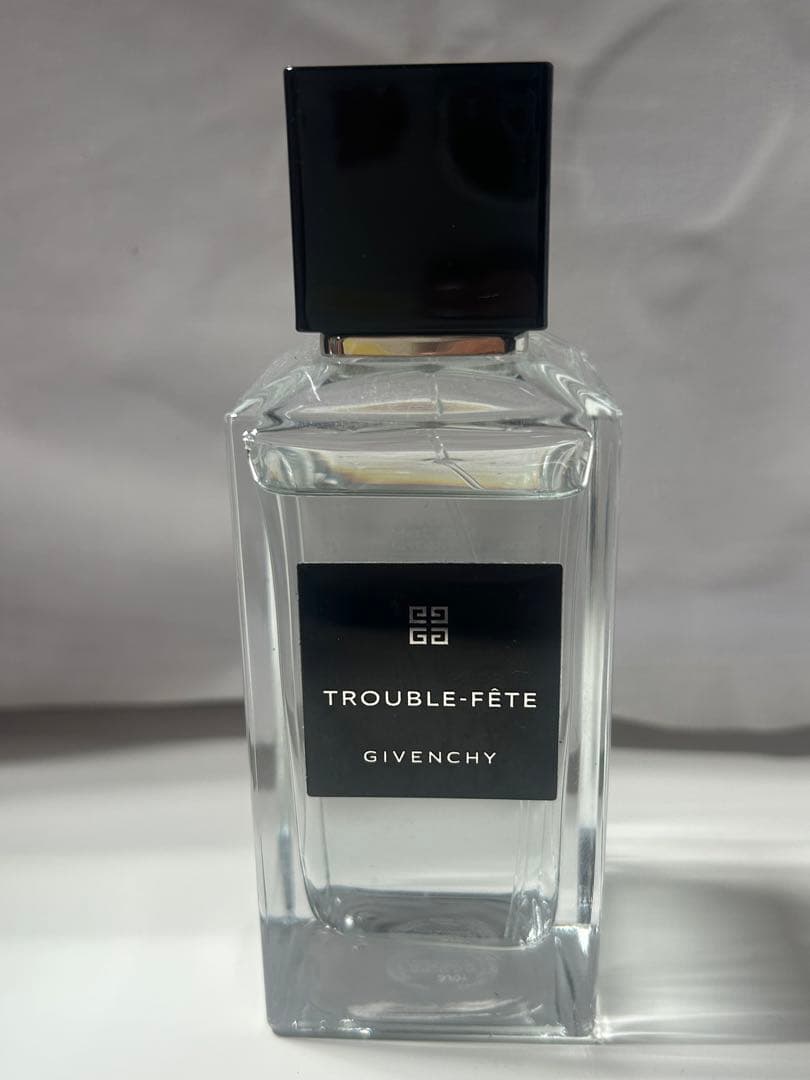 【#mh/9.14/22】【箱付】GIVENCHYトロブルフェッド香水100ml