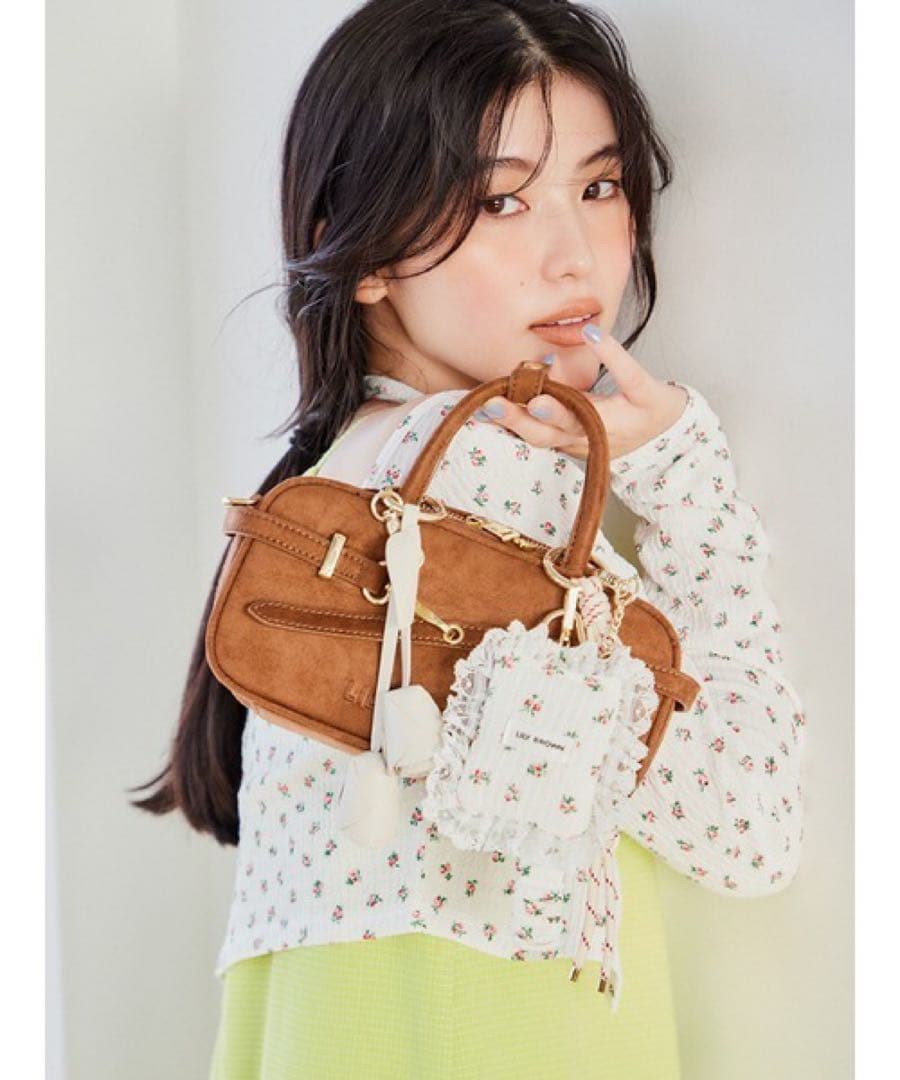 未使用品LILY BROWNホルターキャミセットカットトップス （FLOWER）