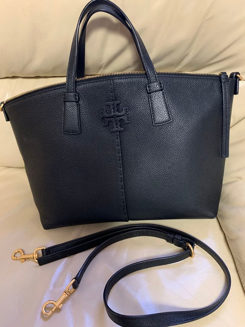 Tory Burch ブラックハンドバッグ