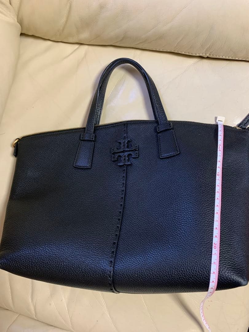 Tory Burch ブラックハンドバッグ