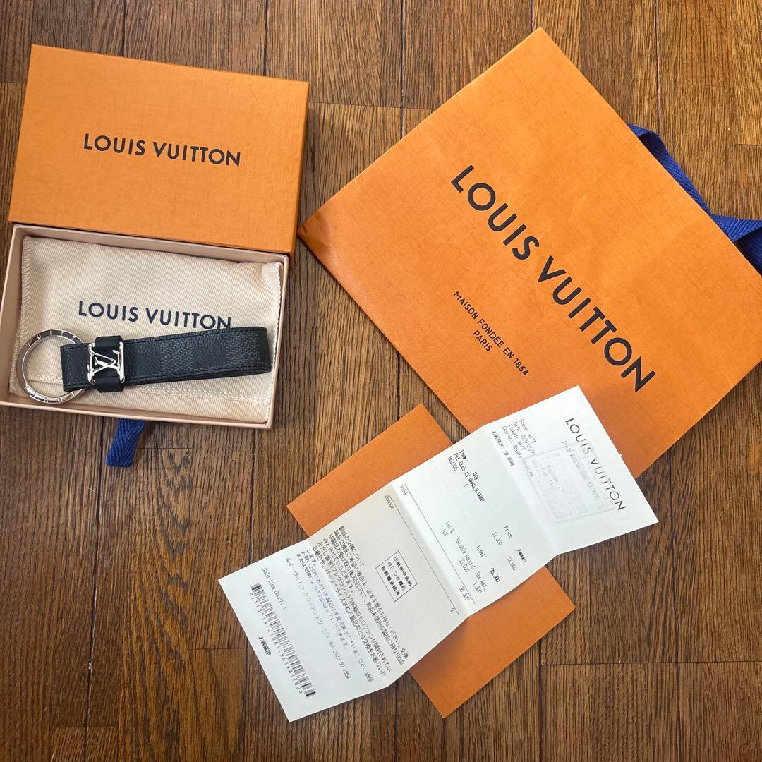 新品未使用　LOUIS VUITTON ブラックレザー キーホルダー　ダミエ