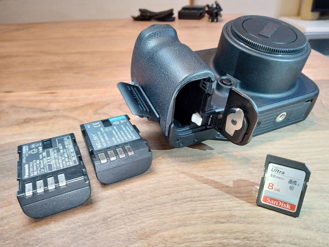 H*o様 【バッテリー計2個+SDカード】SIGMA sd quattro ボデ