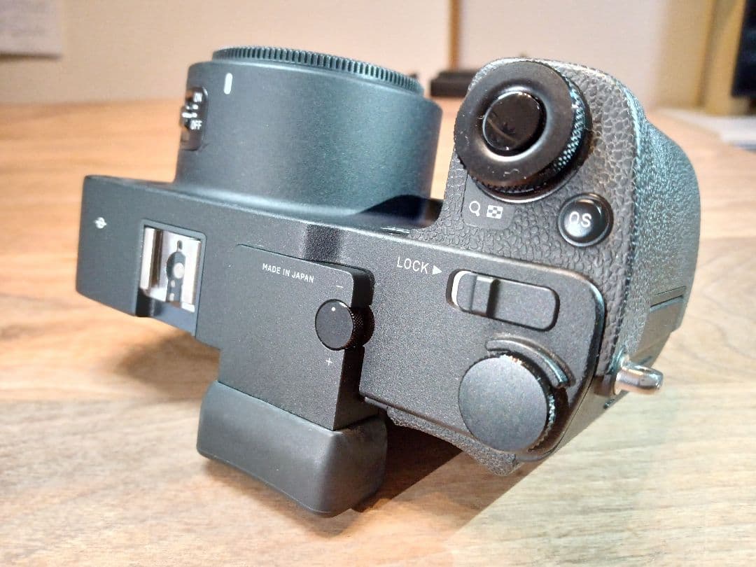 H*o様 【バッテリー計2個+SDカード】SIGMA sd quattro ボデ