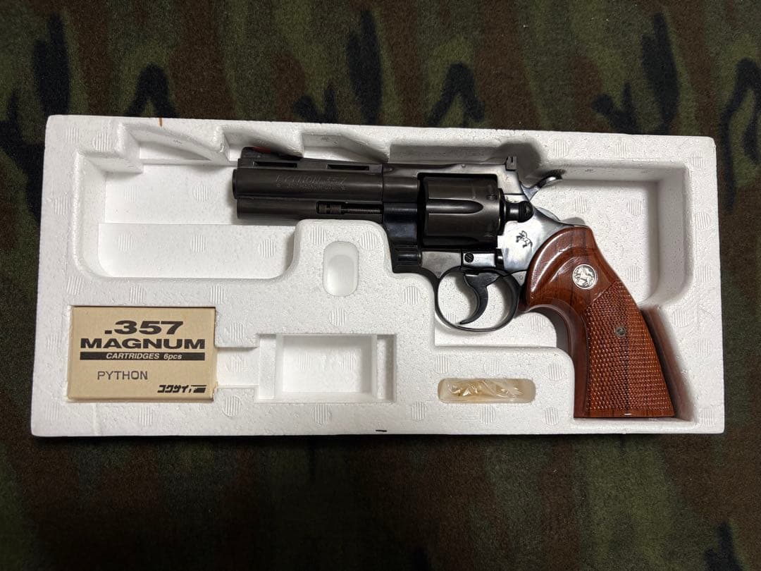 コクサイ モデルガン コルトパイソン 4インチ メガヘビーウェイト 未発火