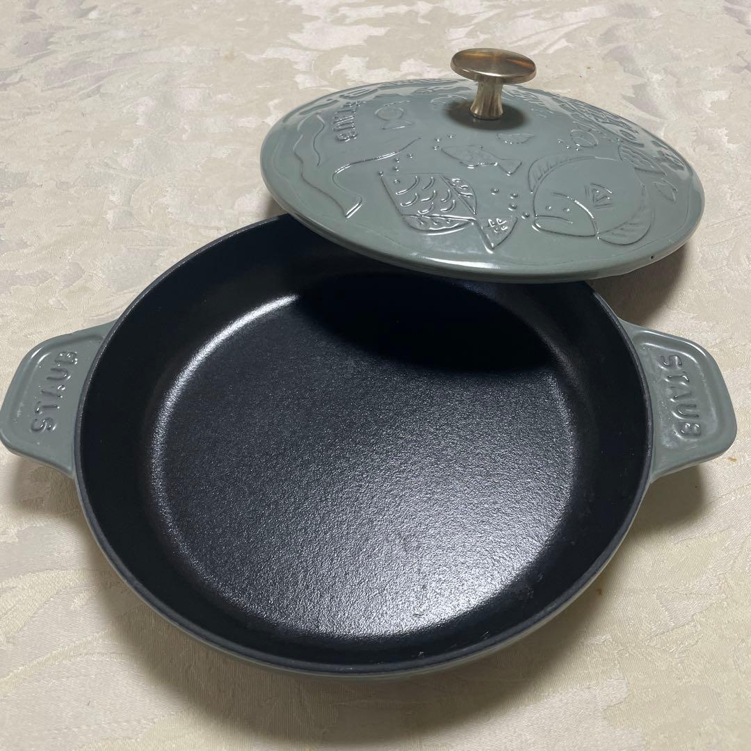 STAUB 【美品】ミナペルホネンラウンドホットプレート 20cm