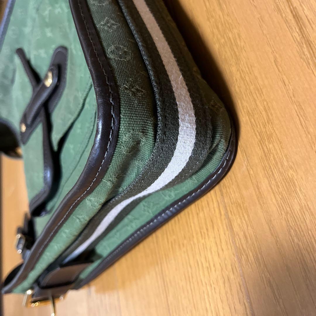 ルイヴィトン　モノグラムミニ ブザス マリーケイト ショルダーバッグ　斜め掛け