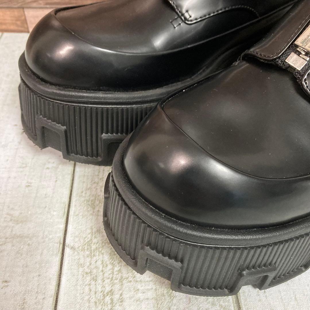 チャールズアンドキース　23.5　ジップアップ プラットフォームローファー　黒