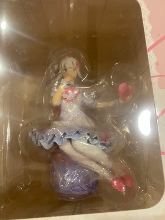 エミリア一番くじフィギュア