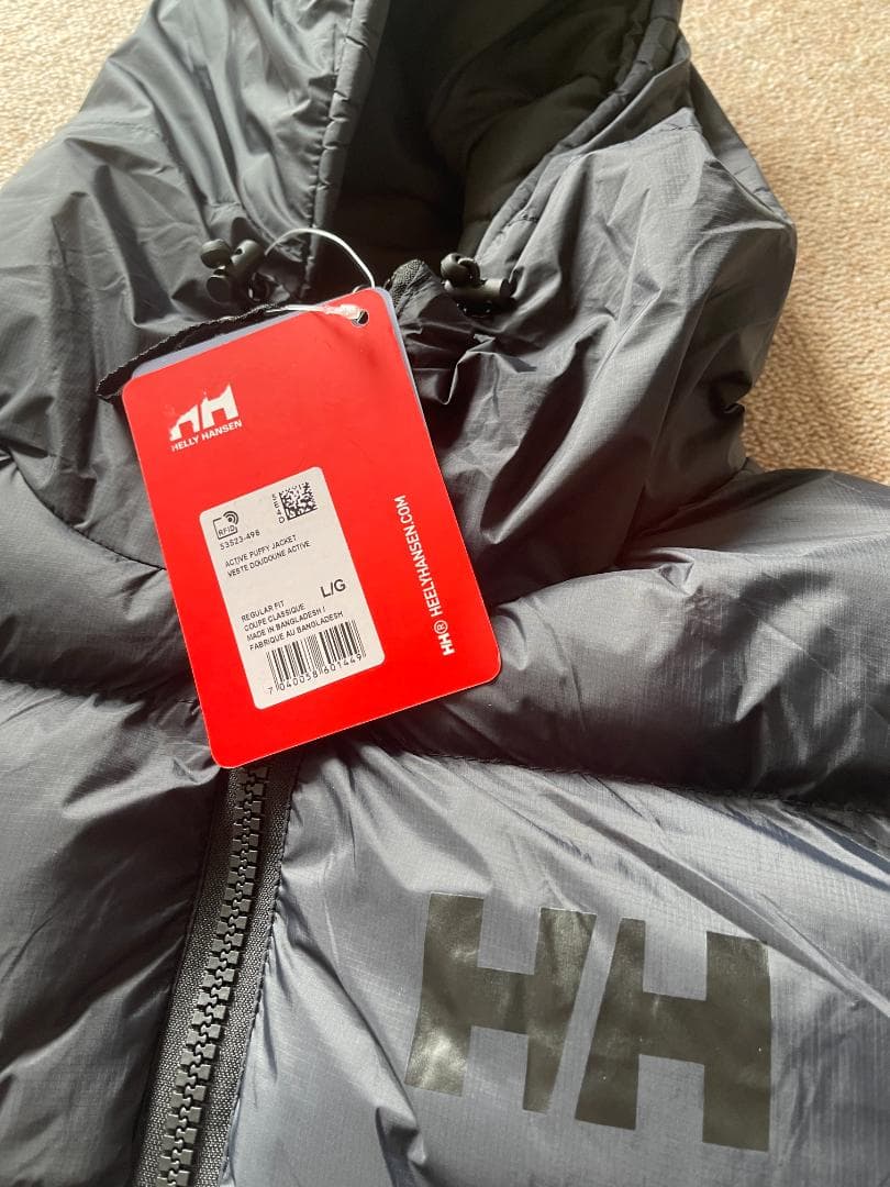 ［新品］Helly HansenヘリーハンセンActivePuffyジャケット黒