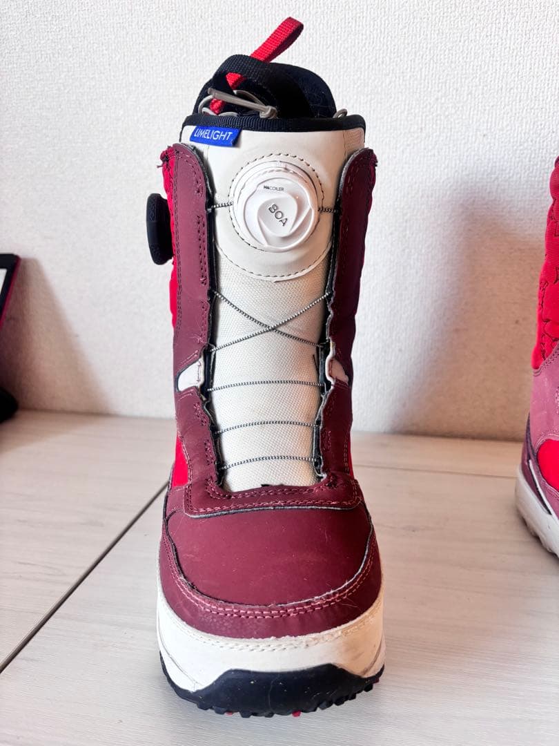 LIMELIGHT 女性用スノーボードブーツ
