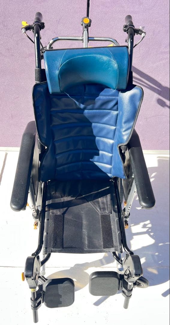 松永式ティルト・リクライニング車椅子「マイティルト」