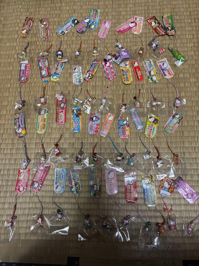 ハローキティ 根付け ぬいぐるみ79点セット売り