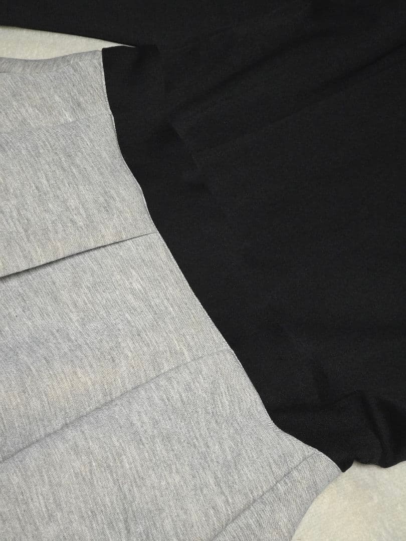 新品タグ付き Neige リボン付き バックリボンワンピース 黒・グレー