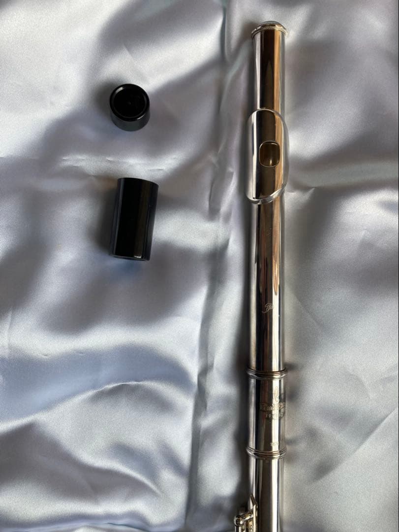 Pearlフルートpf665 頭部管銀製　初級〜中級者