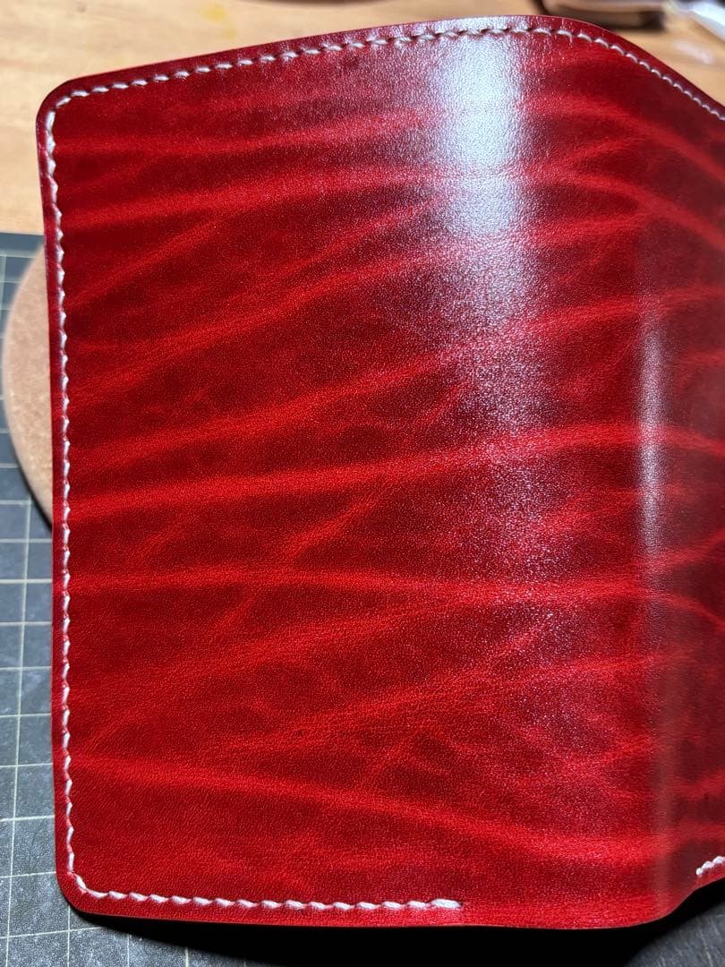 ミドルウォレット　ベルギー産　ルガト　ハンドメイド