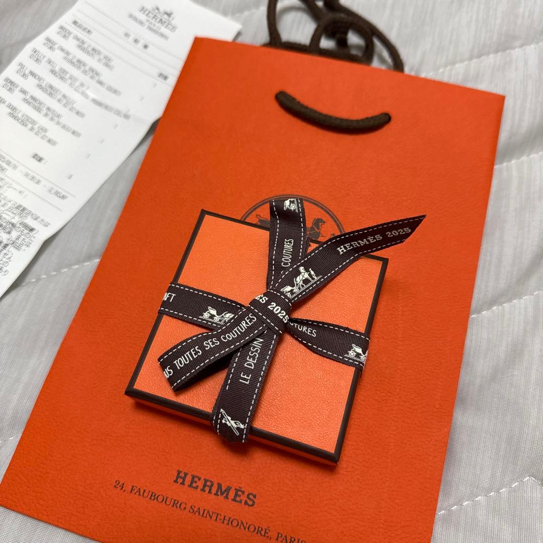 新品未使用エルメス　ブローチ　バッジ　シェーヌダンクル