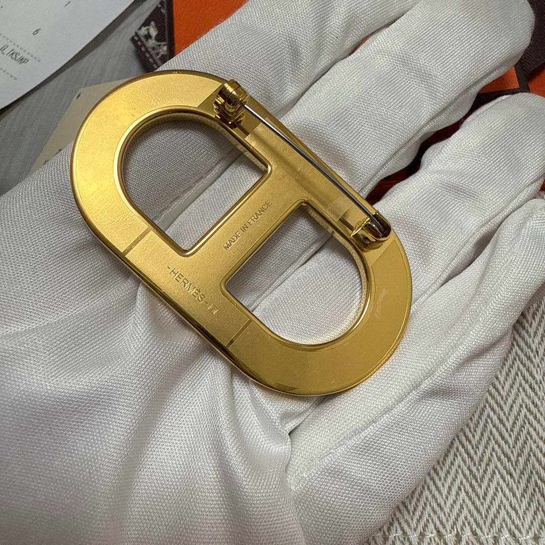 新品未使用エルメス　ブローチ　バッジ　シェーヌダンクル