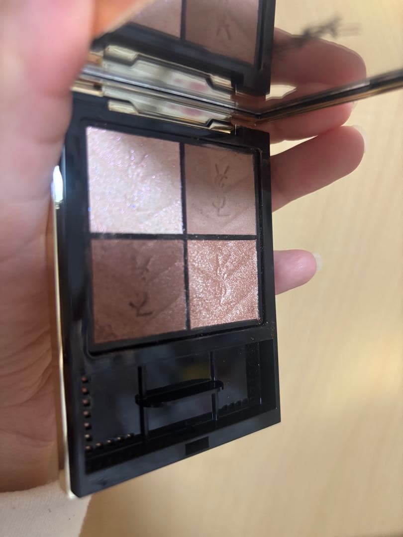 アイシャドウ Yves Saint Laurent COUTURE MINI CLUTCH