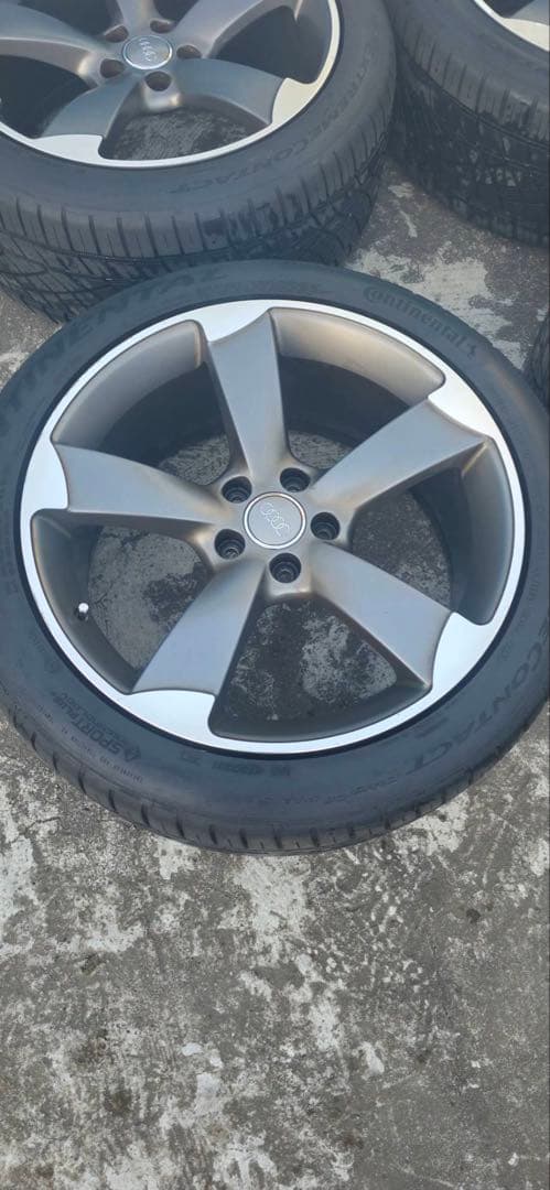 19インチ ホイールセット CONTINENTAL