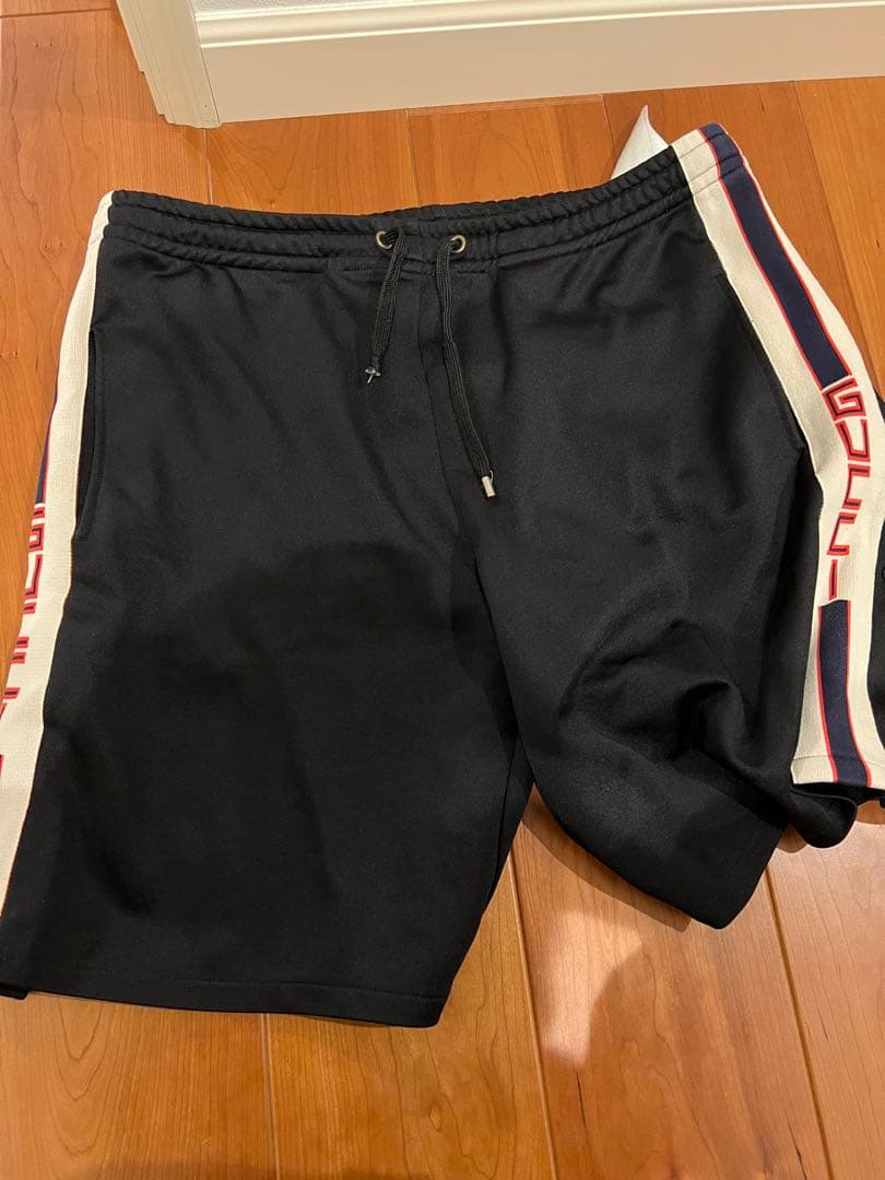 GUCCI グッチ　テクニカルハーフパンツ　サイドライン　ショートパンツ