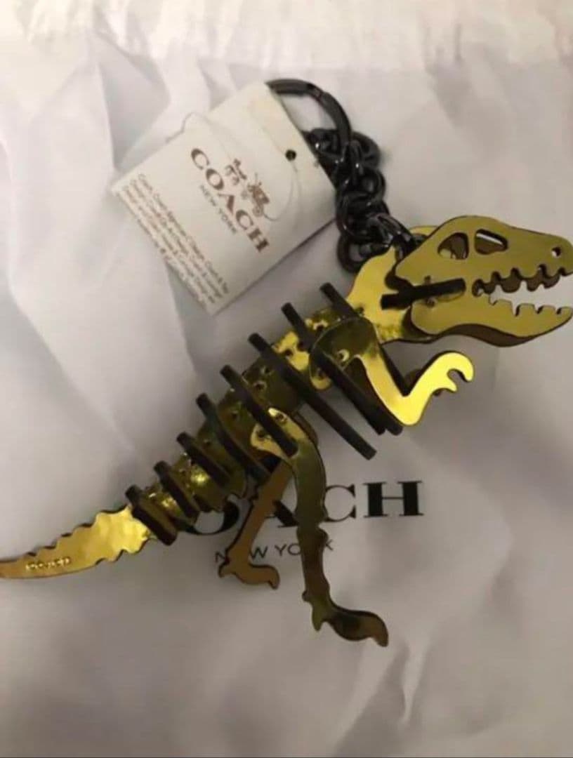 COACH レキシーバックチャームキーホルダー未使用に近い