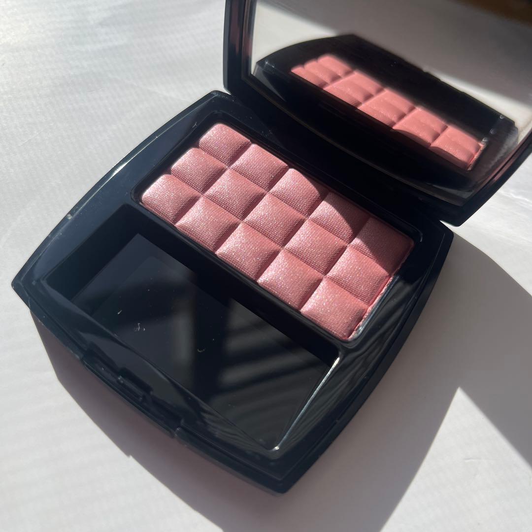 新品未使用シャネル　イレール　ブラッシュ　60ビーポップ