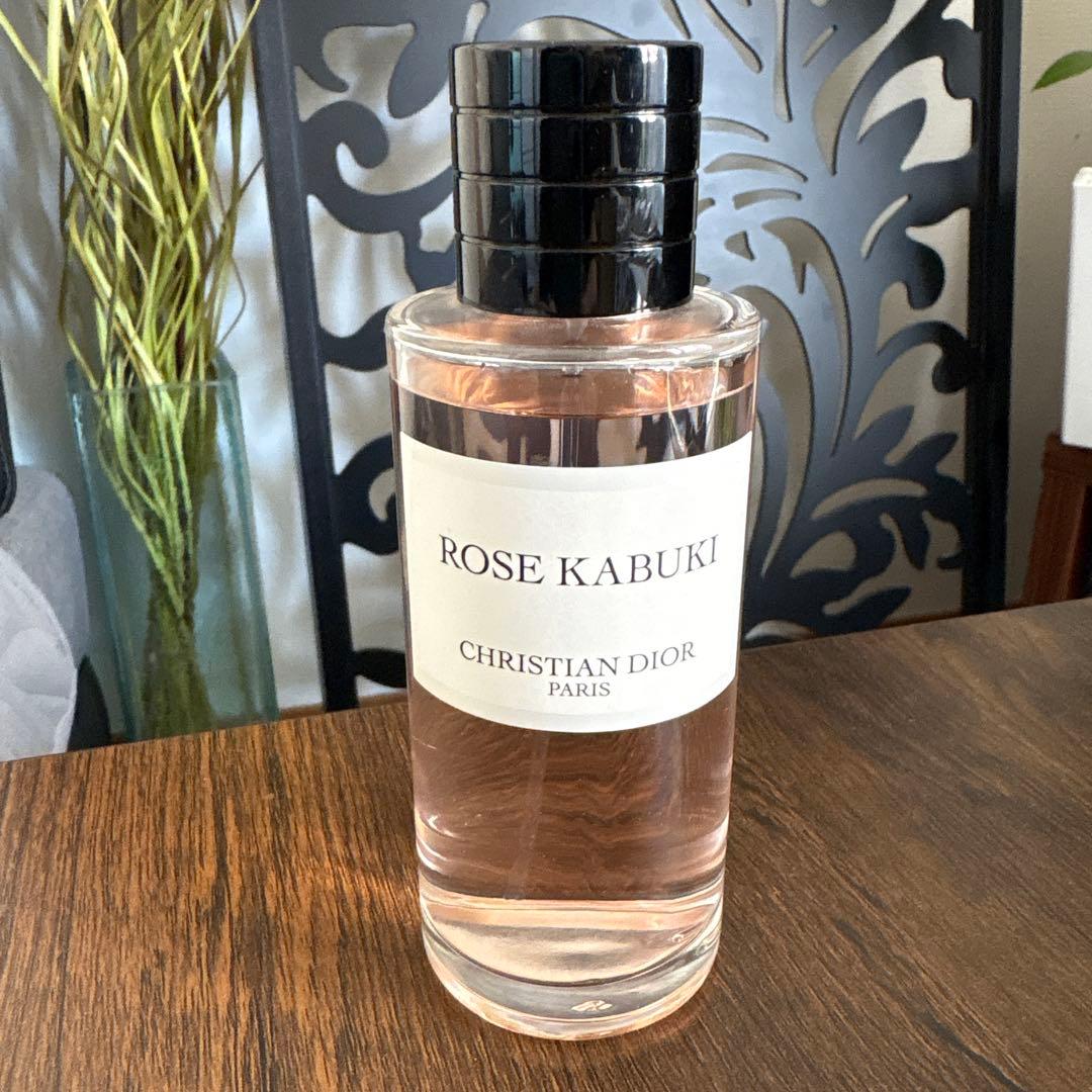 メゾンクリスチャンディオール ローズ カブキオードゥパルファン125ml