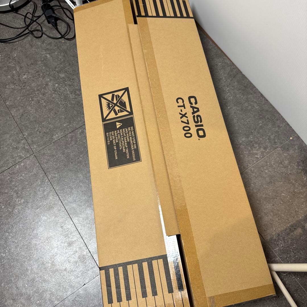 ほぼ未使用☆CASIO電子キーボード 61 ベーシックキーボード CT-X700