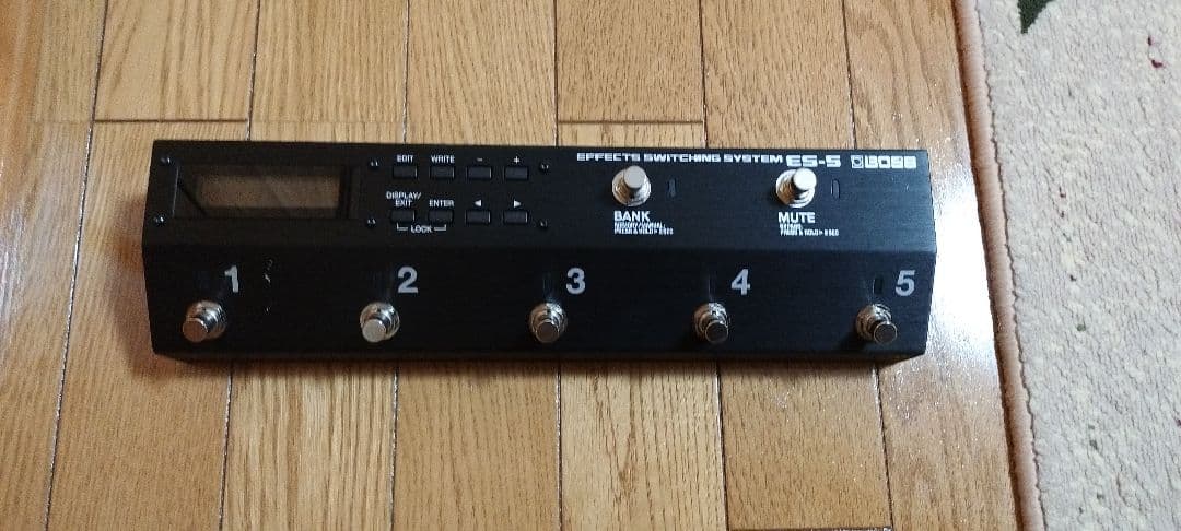 BOSS ES-5 ループスイッチャー