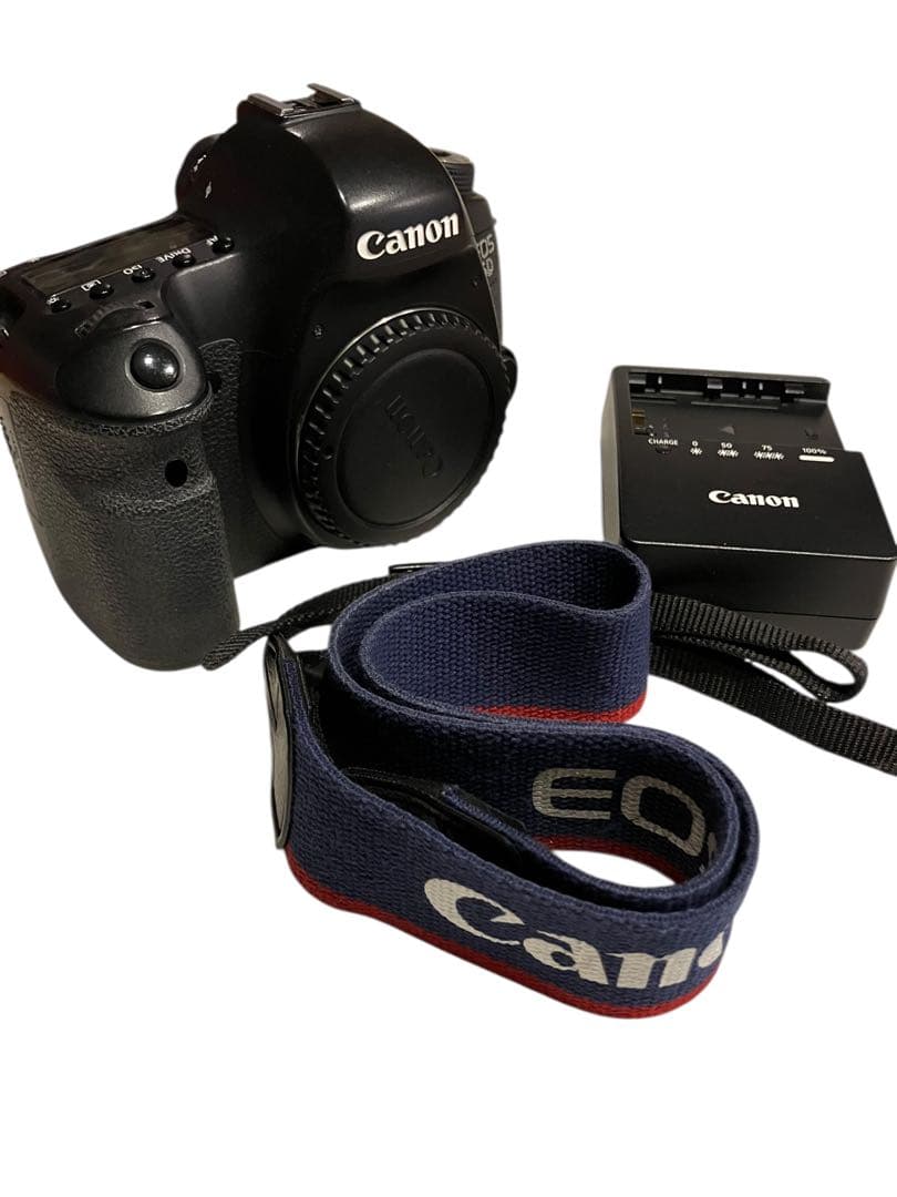 キャノンCanon 6D デジタル一眼レフ フルサイズ　本体バッテリーチャー